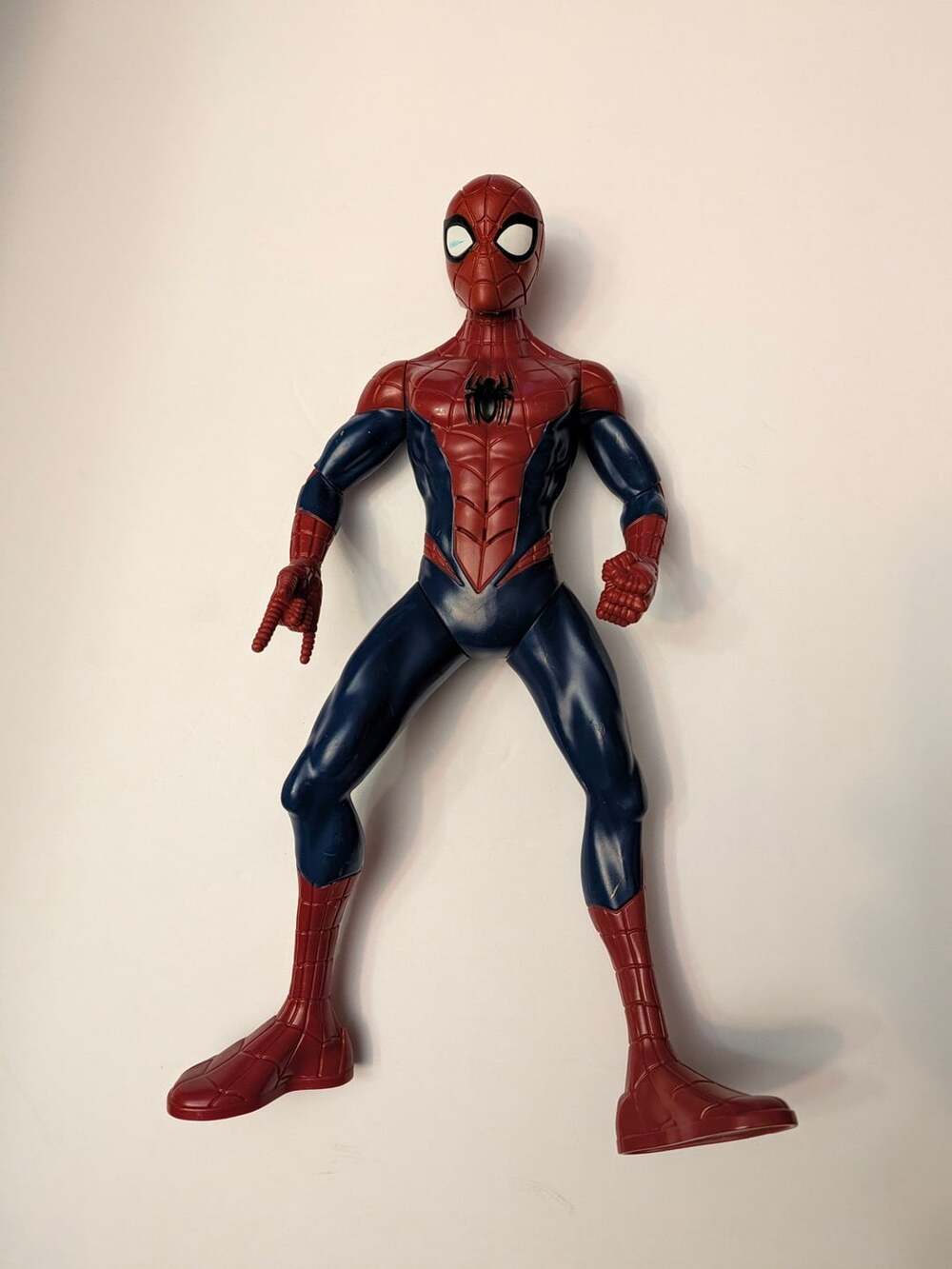 Hasbro Marvel Spider-Man Action Figure 13 Inch Voice Activated Talking